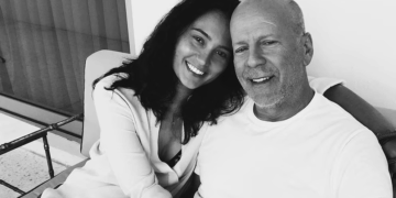 La Esposa de Bruce Willis Revela el Dato que Cambió su Vida
