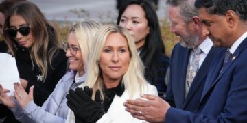 Marjorie Taylor Greene anuncia su renuncia al Congreso tras conflicto con Trump