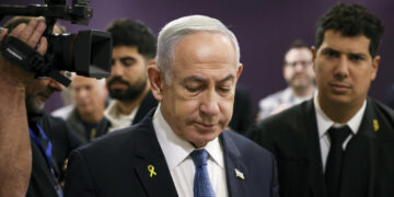 Netanyahu pide indulto mientras enfrenta tres juicios por corrupción en Israel