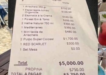 Polémica en Zona Hotelera Cliente VIP Intenta Dejar 100 de Propina en Cena de Lujo en Cancún