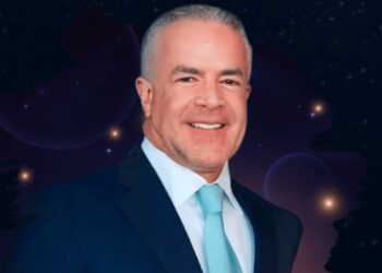 Escándalo: dueño de Miss Universo habría pagado millones para obtener información de la FGR