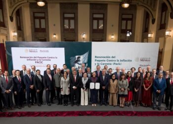 Renuevan acuerdo para congelar el precio de la canasta básica en 910 pesos