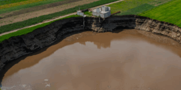 Sobre extracción Hídrica, Origen del Gigantesco Socavón de Puebla