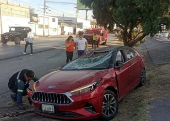 Accidente en Periférico de Torreón deja fuerte choque frontal captado en video