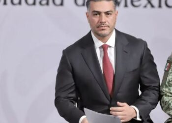 Gobierno descarta vínculos criminales de escoltas de alcalde asesinado en Uruapan