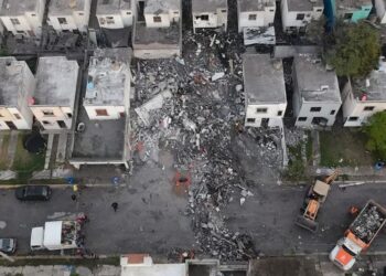 Explosión de pirotecnia deja víctimas identificadas y viviendas destruidas en Pesquería