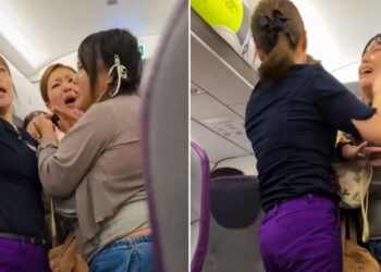 Rabieta en pleno vuelo: joven es expulsada de un avión por no poder sentarse junto a su novio
