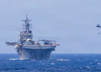 Visita del jefe del Comando Sur a Surinam genera tensiones en medio de agresiones de EE.UU. en el Caribe