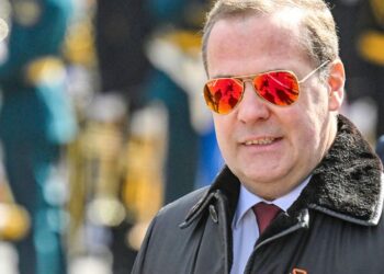 Medvédev advierte que las palabras de Trump sobre pruebas nucleares obligan a Rusia a responder