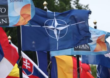 Lavrov critica a EE.UU. por atacar a Venezuela y le sugiere combatir el narcotráfico dentro de la OTAN