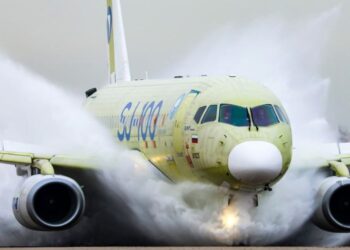 «Rusia e India acuerdan producir conjuntamente aviones civiles»