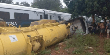Reportan fuerte choque del Tren Interoceánico en Chiapas tras imprudencia de conductor