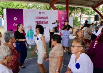 ADULTOS MAYORES DAN MUESTRA DE TALENTO EN EL EVENTO “SABIDURÍA HECHA A MANO” ORGANIZADO POR EL DIF BENITO JUÁREZ