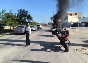 Accidente en la Huayacán genera caos vial