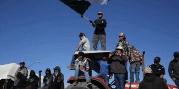 Tensa calma en el campo: Agricultores de Chihuahua dan tregua en las carreteras