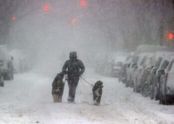 Tormenta invernal: “bomba ciclónica” pone en alerta a 70 millones en EE. UU.