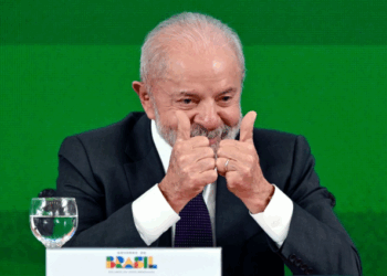 Brasil Mantiene la Tasa de Interés en 15%, Nivel Histórico