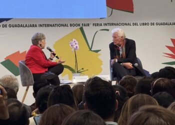 Caos en la FIL: Richard Gere Desata la Inconformidad por el Aforo Limitado