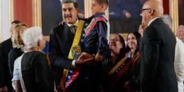 «EEUU sanciona allegados de Maduro y compañías vinculadas al transporte de petróleo»