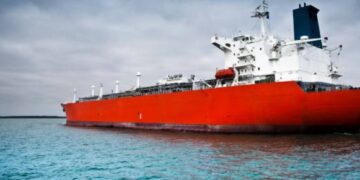 «Irán incauta un petrolero extranjero con diésel de contrabando en el mar de Omán»