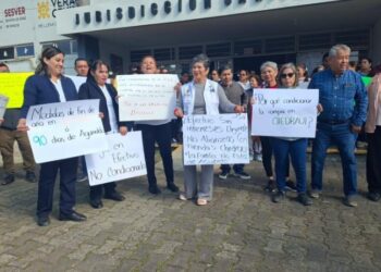 «Pago en efectivo se restablece a trabajadores de la salud en Veracruz tras protesta»