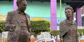 «Daños en esculturas de Diego Rivera y Frida Kahlo generan alerta en Venustiano Carranza»