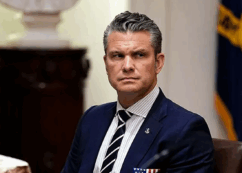 Congresistas Exigen Respuestas por Acusaciones de Asesinato de Sobrevivientes en Ataque a Lancha en el Caribe