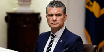 Congresistas Exigen Respuestas por Acusaciones de Asesinato de Sobrevivientes en Ataque a Lancha en el Caribe