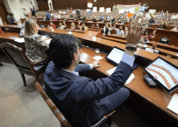 Congreso de Sinaloa aprueba la desaparición de la CEAIP y genera polémica