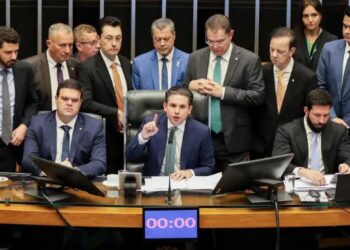 «Pena por golpismo de Bolsonaro avanza en la Cámara de Diputados de Brasil»
