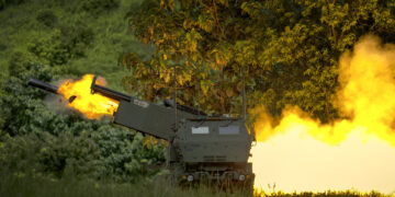 Donald Trump firma el nuevo presupuesto militar récord para Estados Unidos