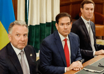 EEUU Discute con Ucrania su Renuncia al Bloque Militar