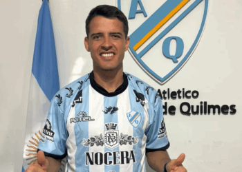 El regreso de Alexis Zárate al fútbol profesional tras cumplir condena por abuso