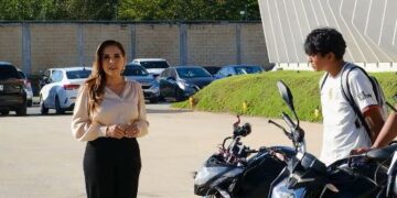 Entregan motos robadas recuperadas en el C5 para devolver el patrimonio a las familias cancunenses