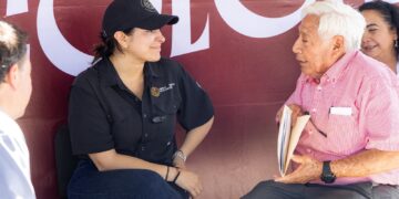 Estefanía Mercado lleva la Chambamanía a la colonia Colosio