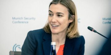 «Exfuncionaria estadounidense destapa discusiones clave antes del conflicto en Ucrania»