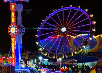Gran éxito en Cancún: Miles de personas disfrutan de la Feria Navideña en su primer día