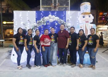 Gran participación en el Festival Navideño de la isla de Holbox