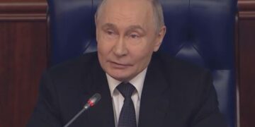 Iniciativa estratégica rusa: Putin destaca 300 localidades liberadas y nuevos avances militares