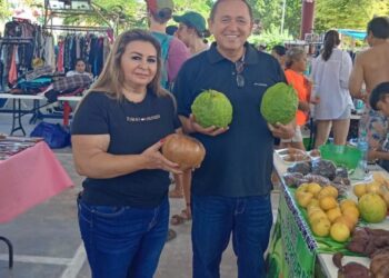 Holbox Impulsa la Economía Local con Exitosa "Feria Comercial, Agrícola y Artesanal"