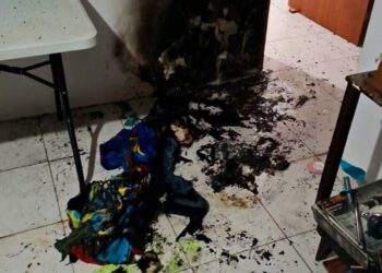 Incendio en Cancún moviliza a Bomberos en la Supermanzana 77