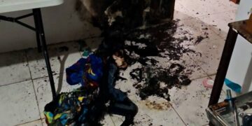 Incendio en Cancún moviliza a Bomberos en la Supermanzana 77