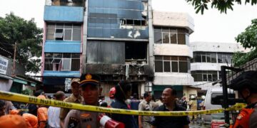 VIDEO «Incendio en edificio de Indonesia provoca la muerte de más de 20 personas»