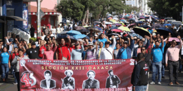 La CNTE celebra 46 años de lucha por los derechos laborales