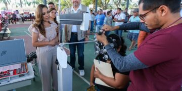 La Caravana del Bienestar de Quintana Roo Llega a Bacalar con Más de 80 Servicios Gratuitos