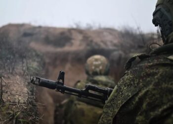 Moscú presiona por un acuerdo de paz en el Donbass ante la situación crítica en el frente