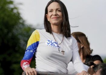«Presidente de Panamá acompaña a María Corina Machado en la ceremonia del Nobel de la Paz»