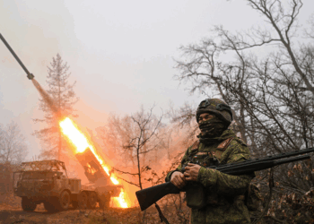 Nuevo ataque ruso desmantela logística y bases militares en Ucrania