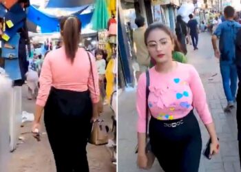 Mujer se graba caminando sin velo en Pakistán para documentar reacciones sociales