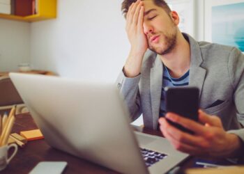 Burnout en la generación Z: estrés laboral alcanza niveles históricos